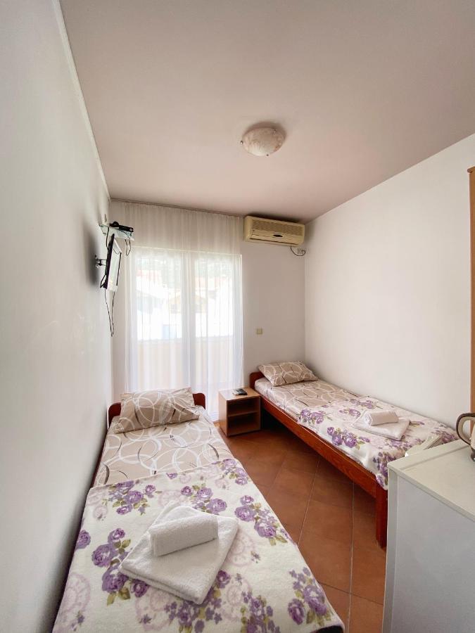Guest House Villa Natali Budva Ngoại thất bức ảnh